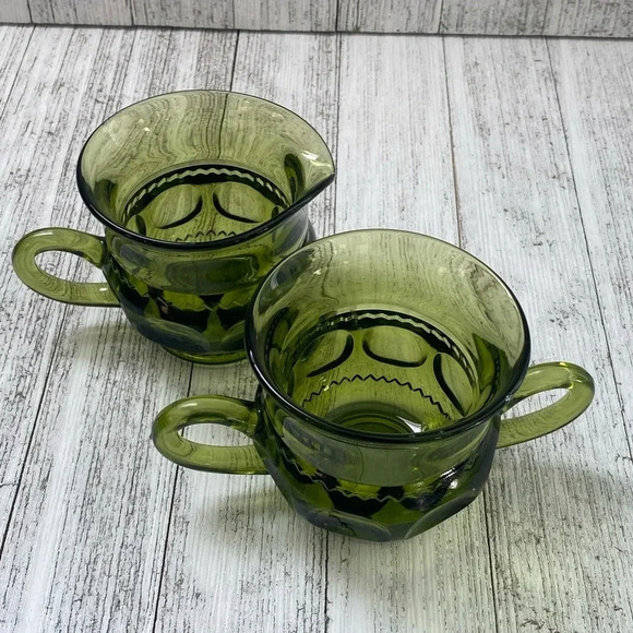 Avocado Green King Crown’s Thumb Print Pattern-Indiana Glass Creamer & Sugar Set - Picture 6 of 9
